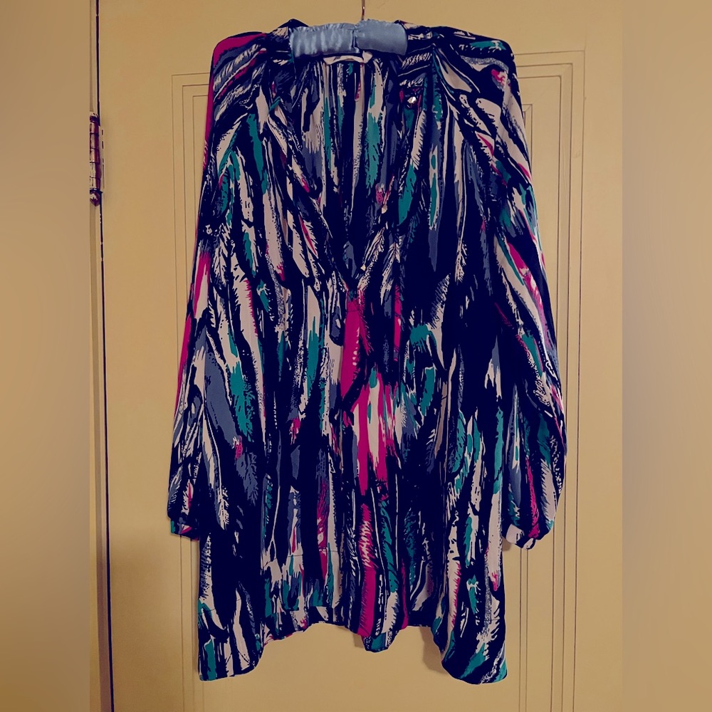 BuddyLove tunic size M. Colorful and flowy!